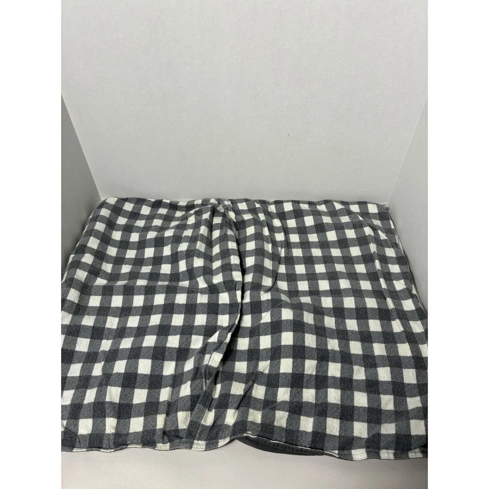 Eddie Bauer Home Lot Of 2 standard size‎ pillow pillowcases Gray Plaid Cotton